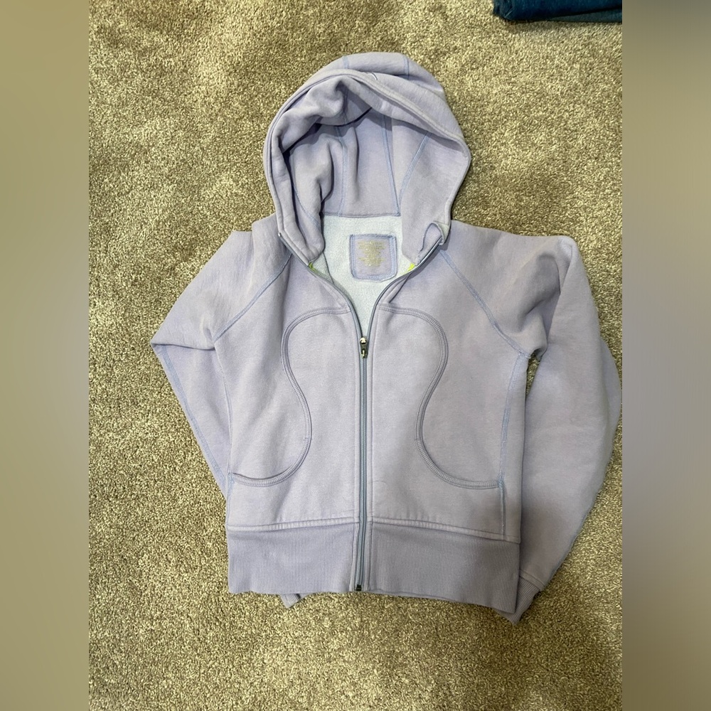 Vintage Lululemon Crop Scuba